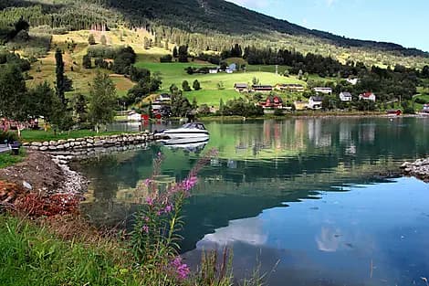 7 Apr 26 - Olden
