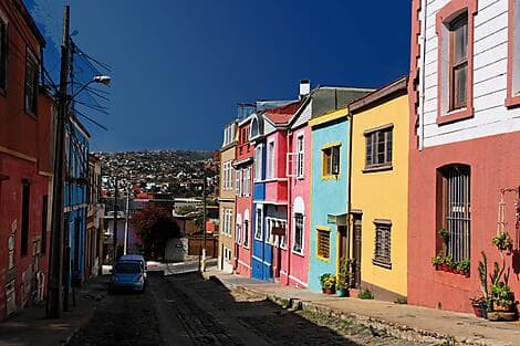 28 Oct 25 - Valparaiso