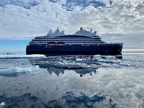 28 Jul 26 - At sea along Spitsbergen
