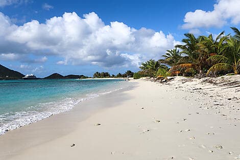 31 Mar 27 - Sandy Island, Carriacou