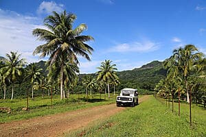 Huahine Iti by 4x4