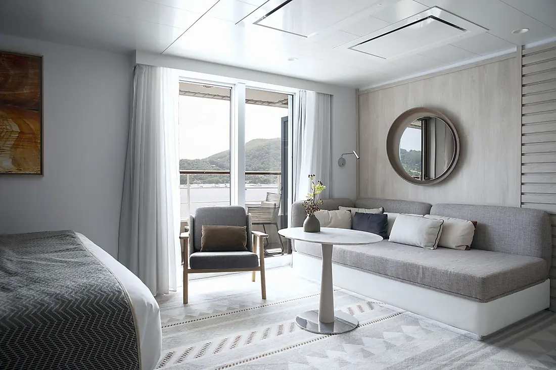 Carousel cabins: Deluxe Suite