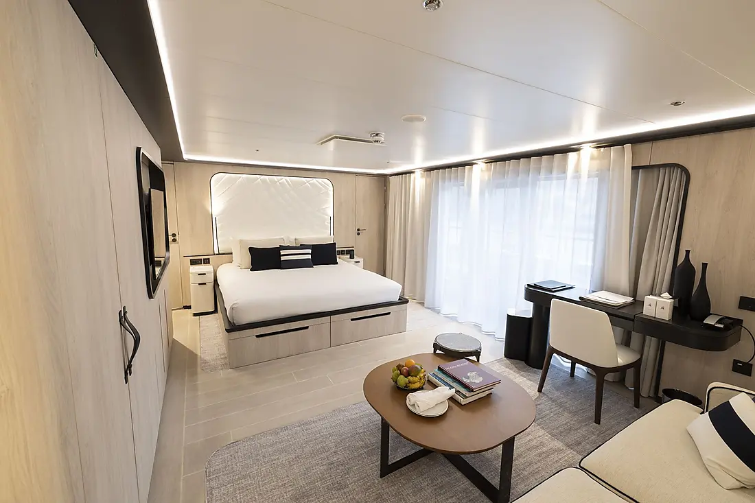 Carousel cabins: Grand Privilège Alizés Suite with balcony