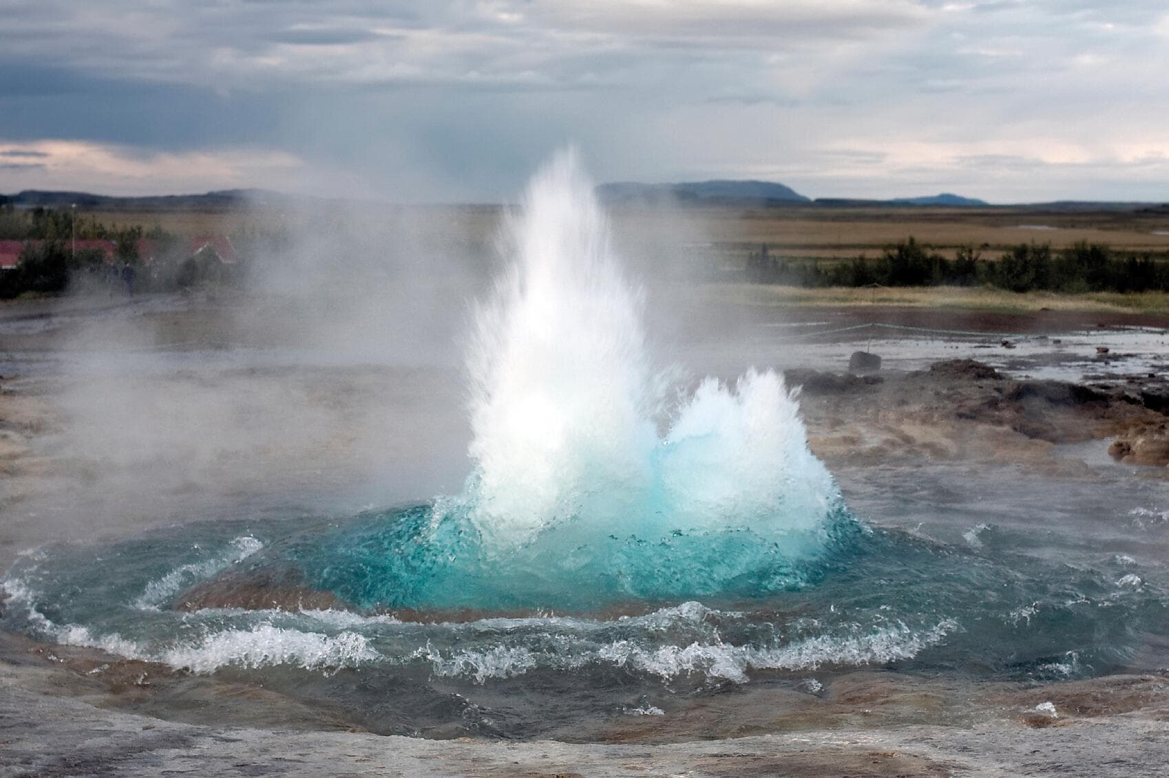 Icelandic nature and traditions 