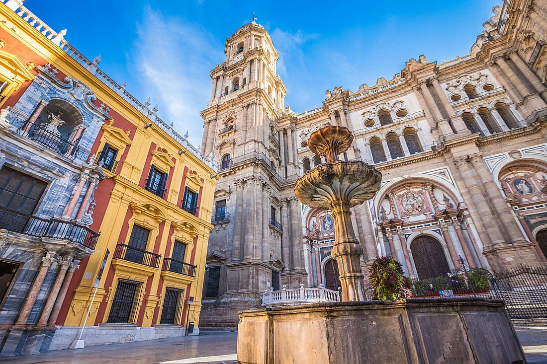 LUNCH AND WALKING TOUR OF MALAGA