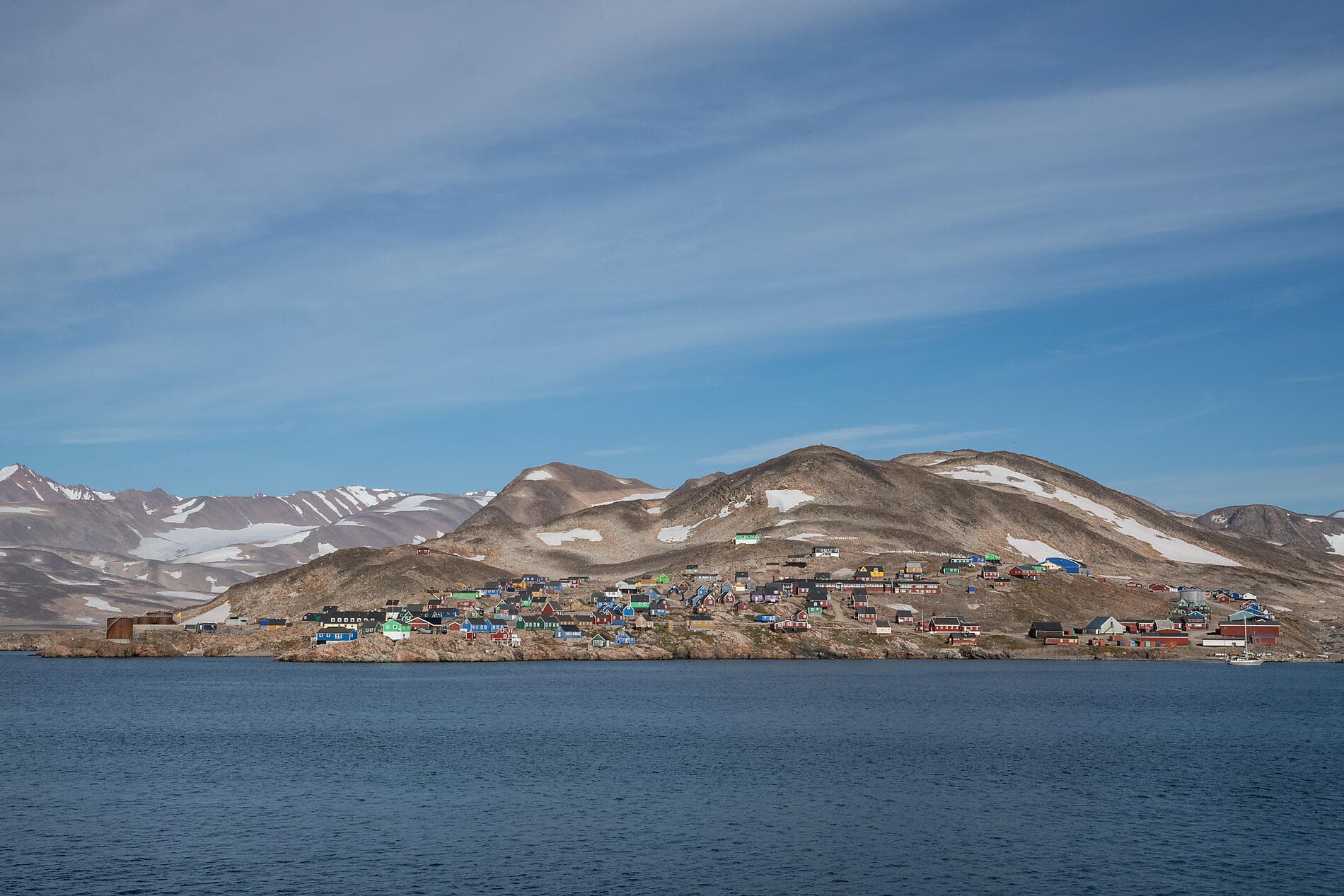 In the ice of the Arctic, from Svalbard to Greenland 