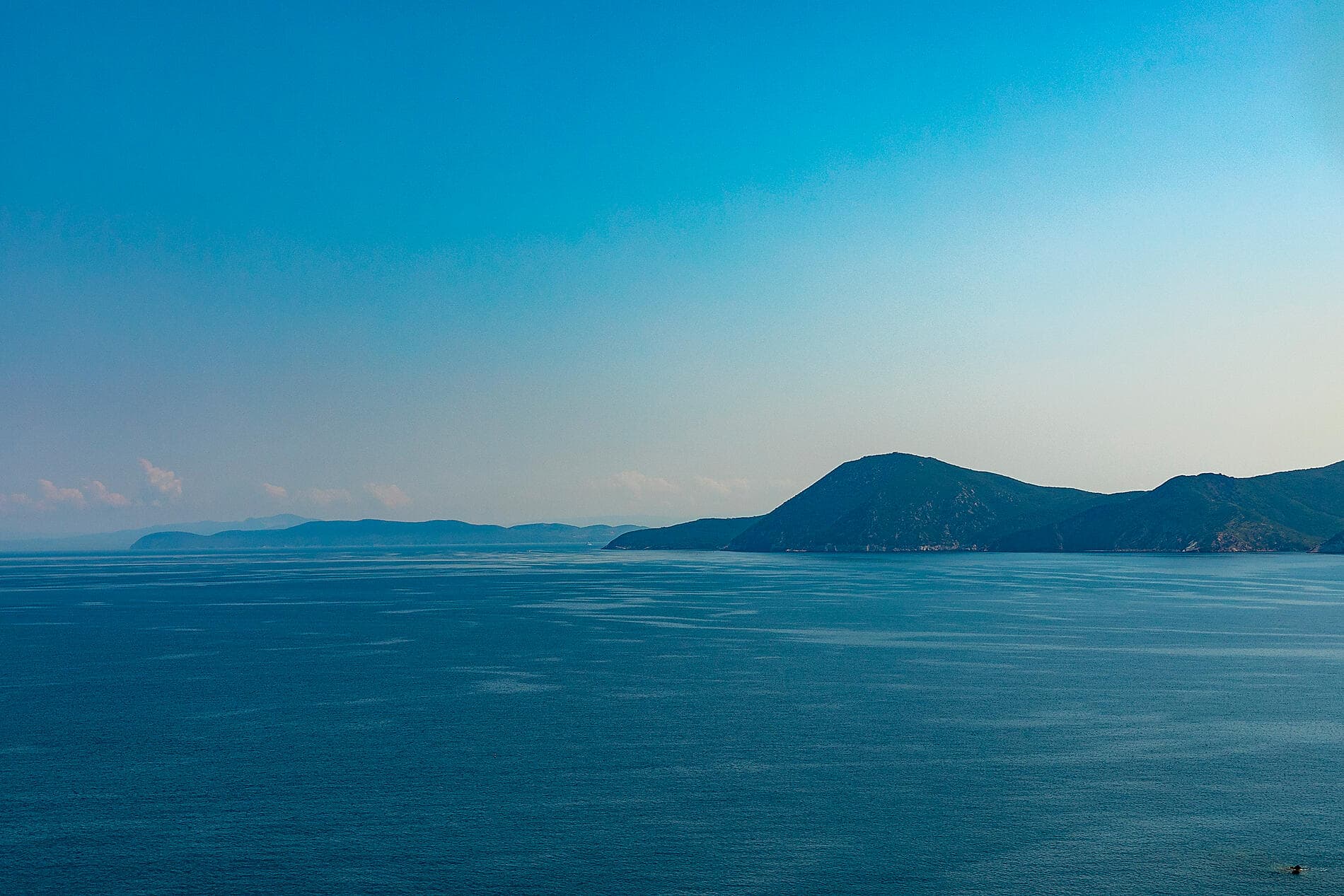 The great Corsican loop 