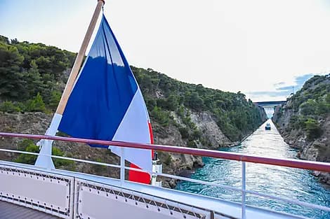 23 Oct 25 - Crossing the Corinth Canal