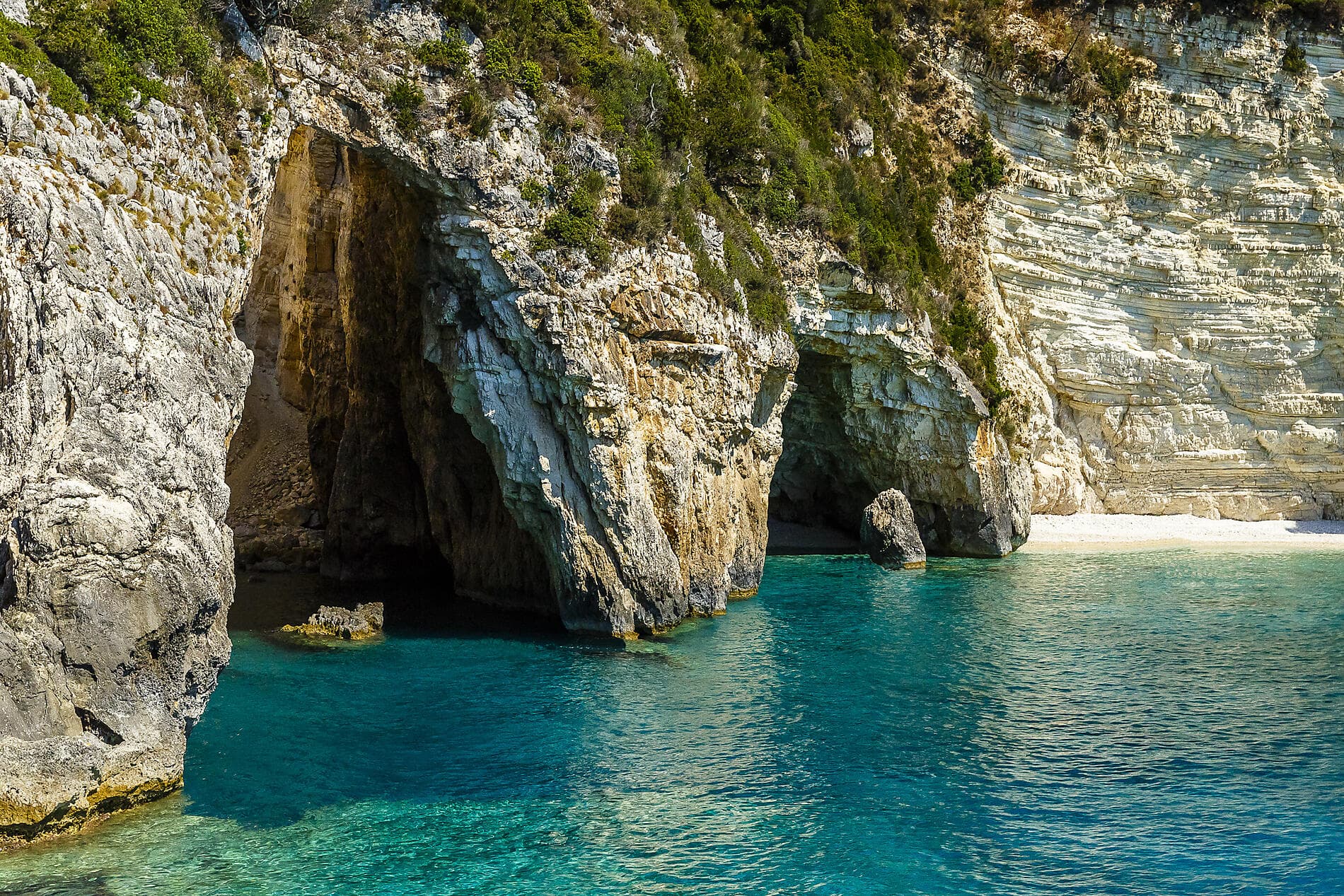 From the Adriatic to the Ionian Sea 