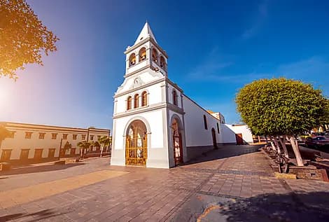 27 Oct 26 - Puerto del Rosario, Canary Islands