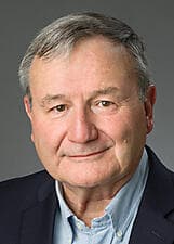 Karl Eikenberry null