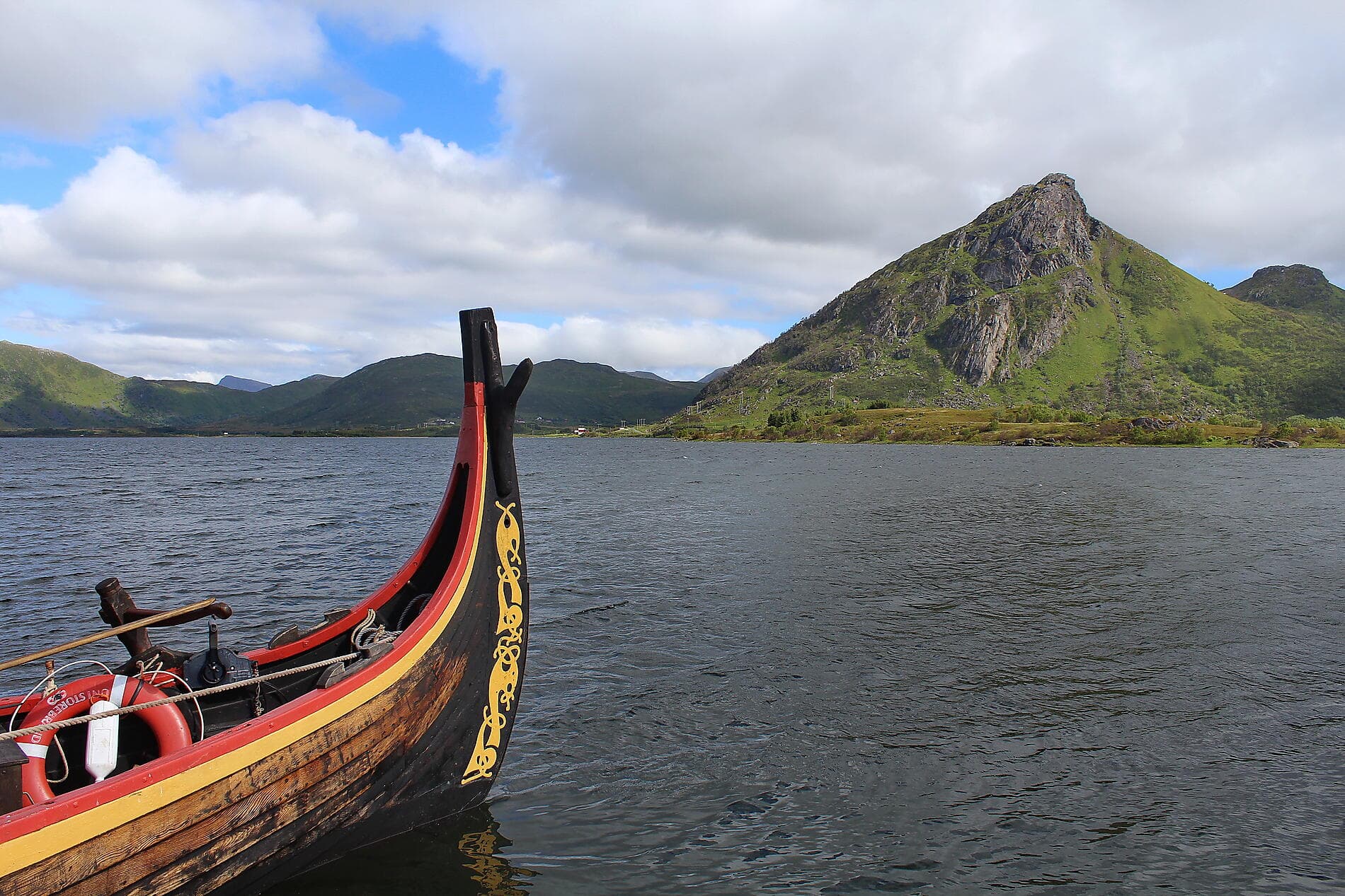 Autumn Splendours: From Lofoten to the Norwegian Fjords 