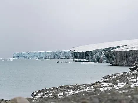 31 Aug 25 - Queen Harbour, Nunavut