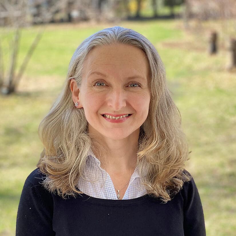 EE010626 SJP Hafnarfjordur-Hafnarfjordur Alexia Smith Photo 250512.jpg