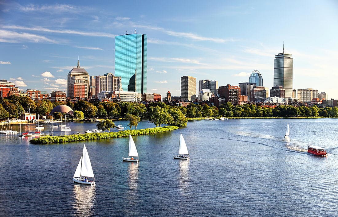 Panoramic tour of Boston