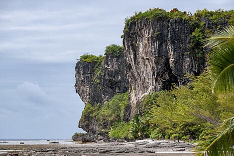 1 Dec 26 - Makatea, Tuamotu Islands