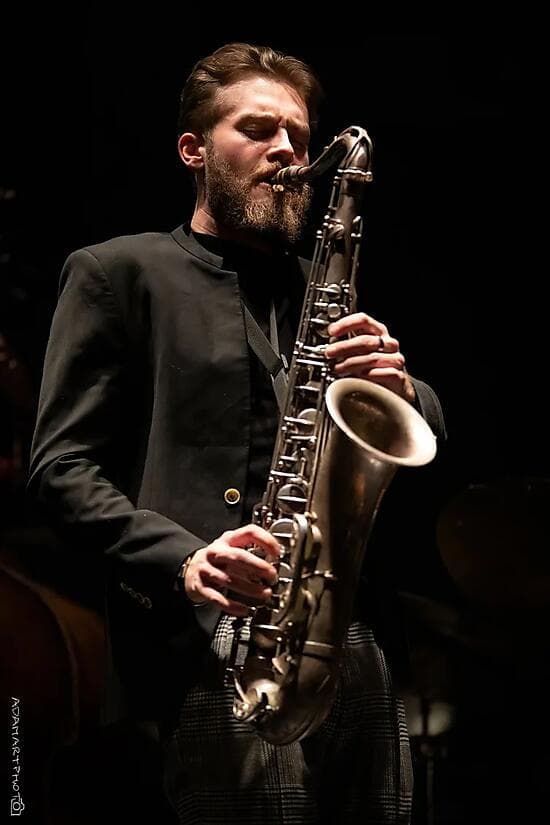 Julian Lee.jpg
