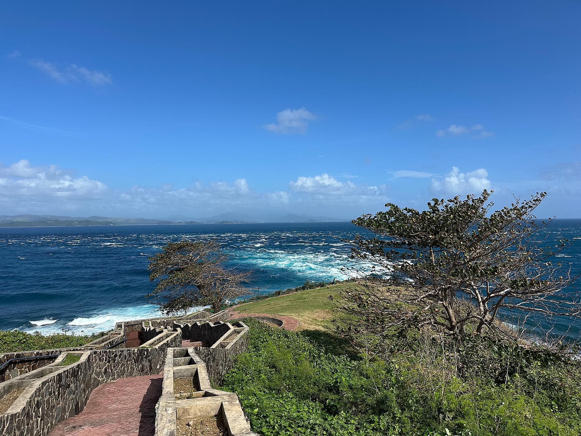 Wild islands and Philippine horizons 