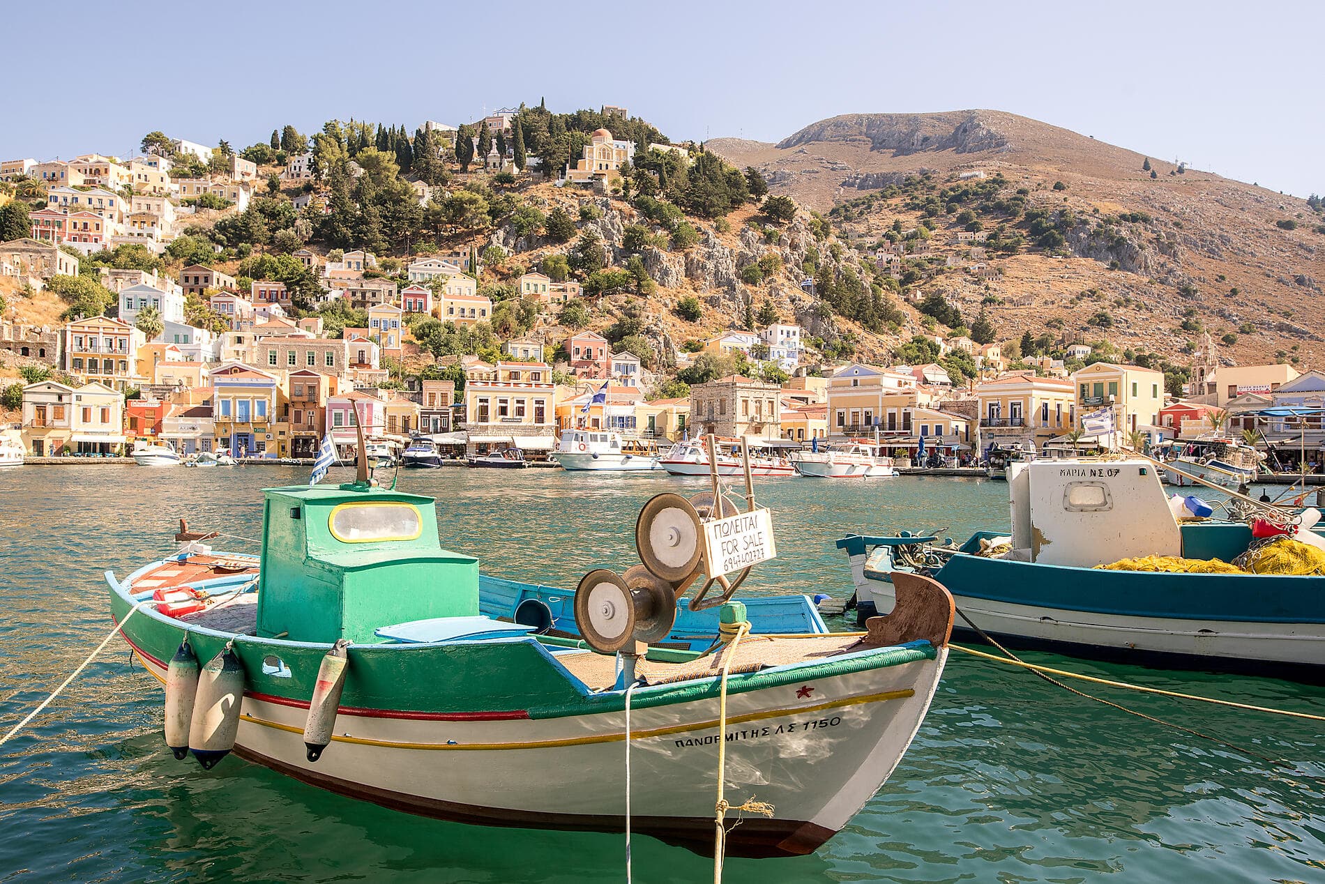 Escapade between Greek islands and Italian treasures 