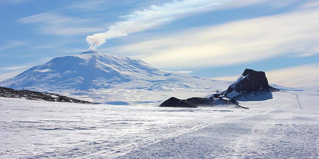 Entre deux continents, terres inexplorées occidentales d'Antarctique