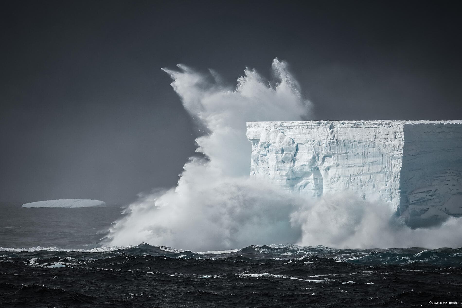 Entre deux continents, terres inexplorées occidentales d'Antarctique 