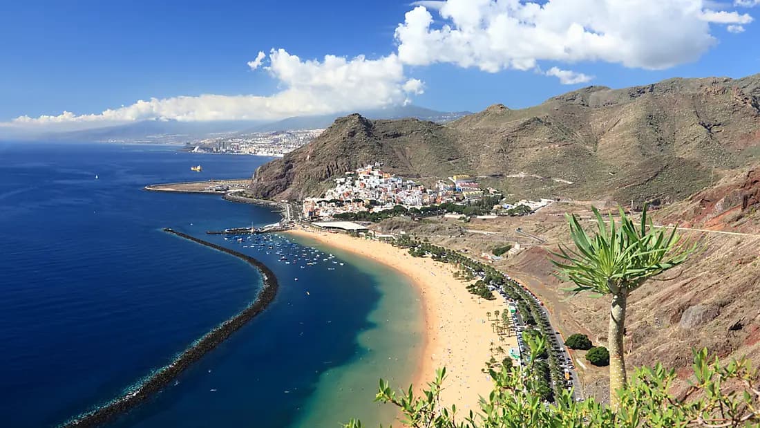 Splendours of the Canaries and authentic Madeira