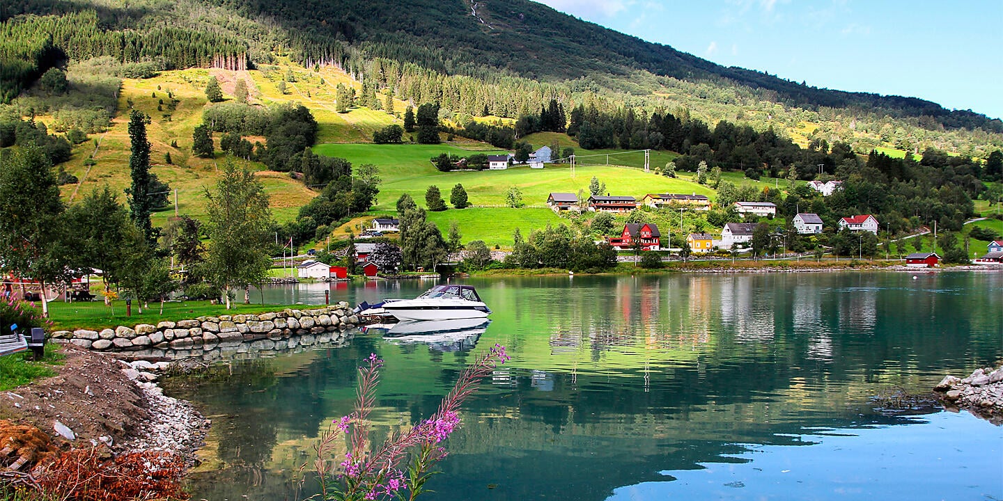 Cruising the Norwegian Fjords – with Smithsonian Journeys Cruising the Norwegian Fjords – with Smithsonian Journeys