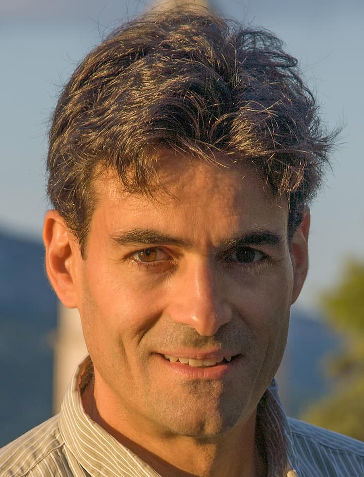 Adam Tanner
