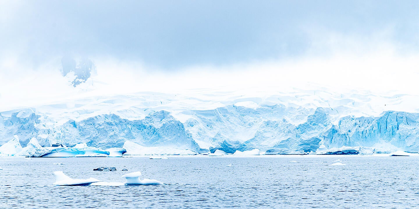 Emblematic Antarctica Emblematic Antarctica